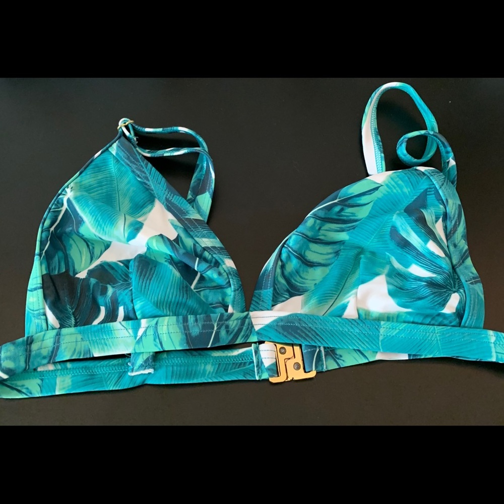 Bathing suit